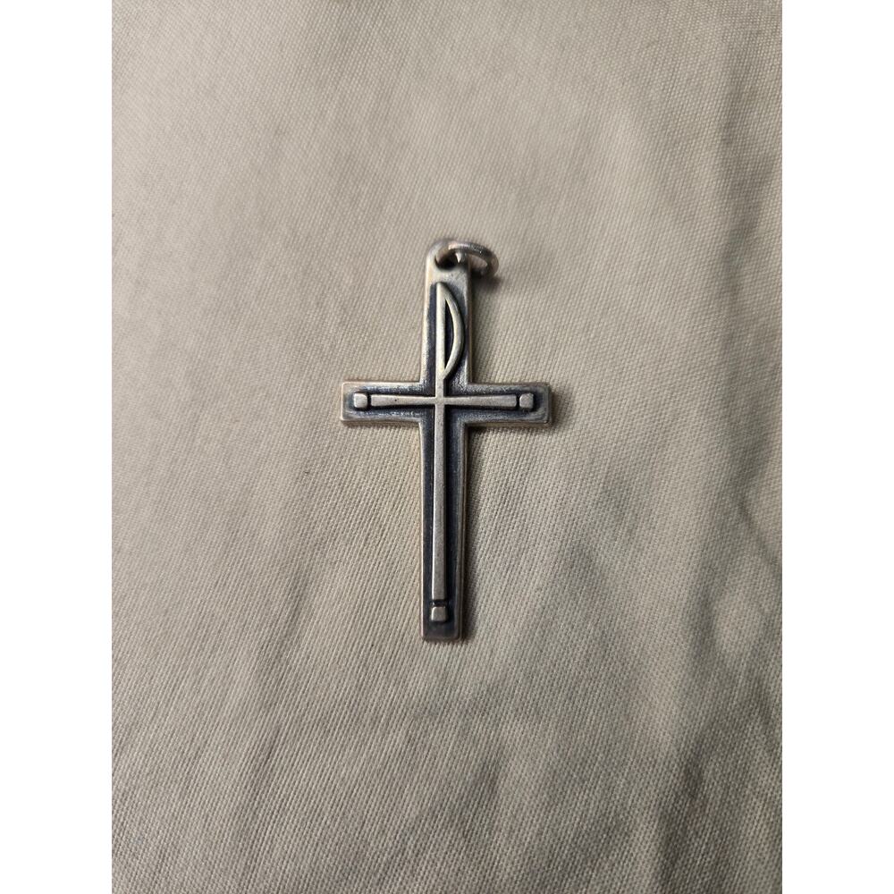 *Open to offers. Retired James Avery sterling silver cross pendant.